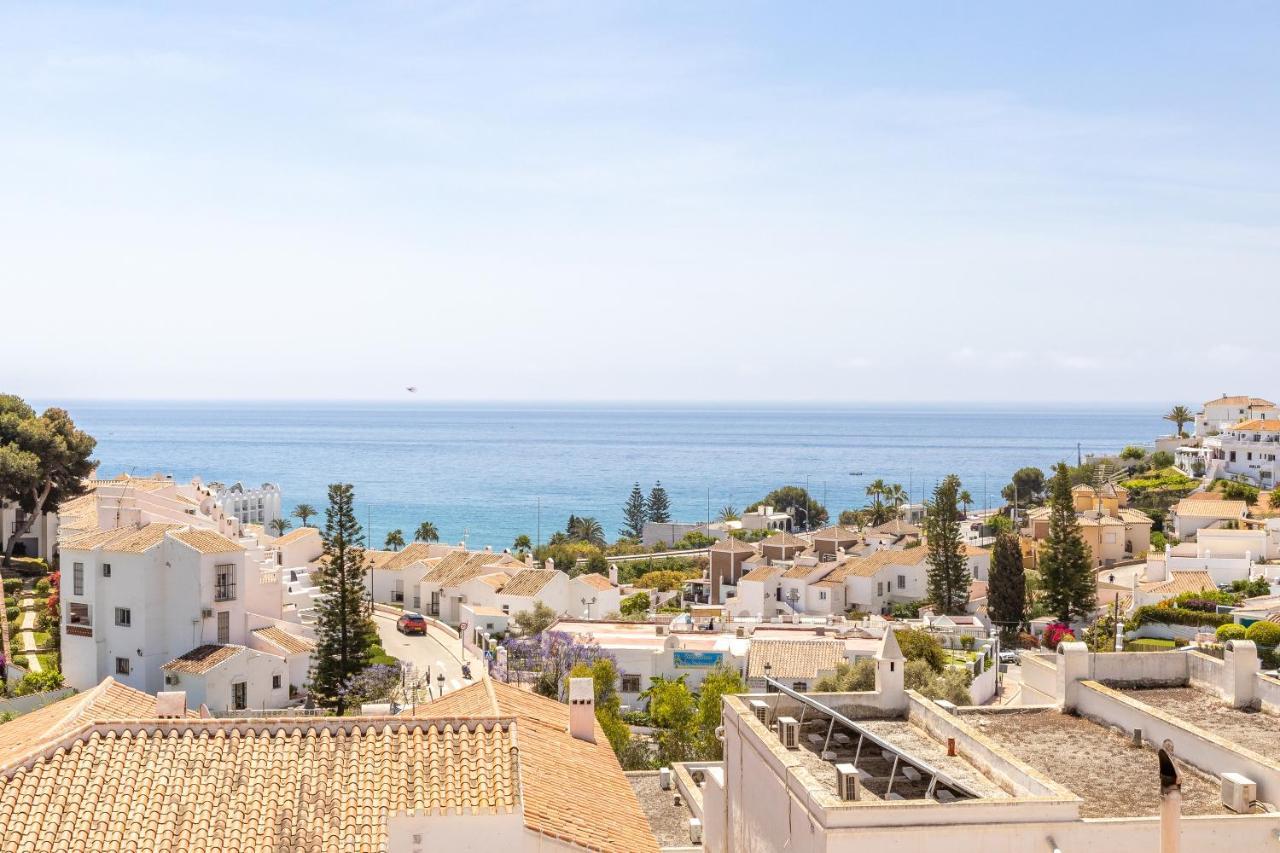 Casa Bonita-Overlooking The Sea Нерха Екстер'єр фото